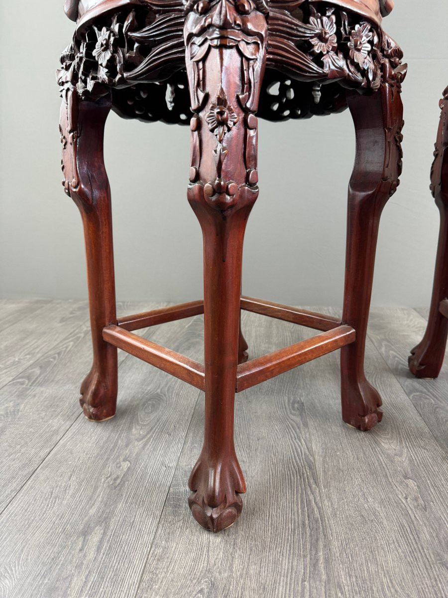 Paire de guéridons chinois en bois sculpté et marbre, XXe Siècle-photo-3
