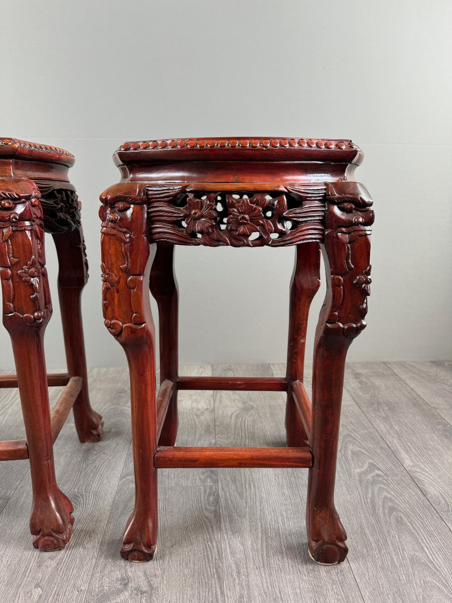 Paire de guéridons chinois en bois sculpté et marbre, XXe Siècle-photo-4