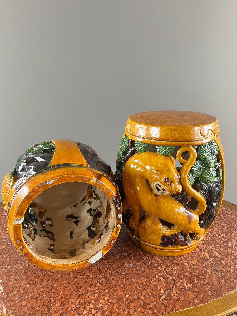 Pair Of Chinese Sancai Ceramic Garden Stools Decorated With Tigers, 20th Century-photo-2