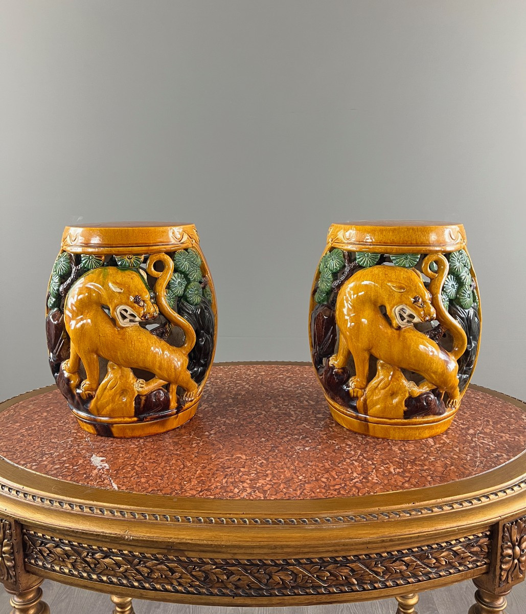 Pair Of Chinese Sancai Ceramic Garden Stools Decorated With Tigers, 20th Century