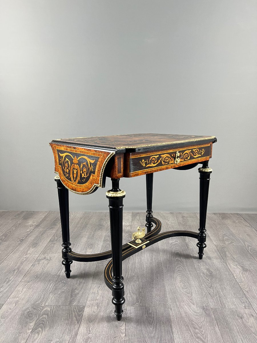 Table à écrire de style Napoléon III en marqueterie et bronzes dorés, XIXe Siècle-photo-2