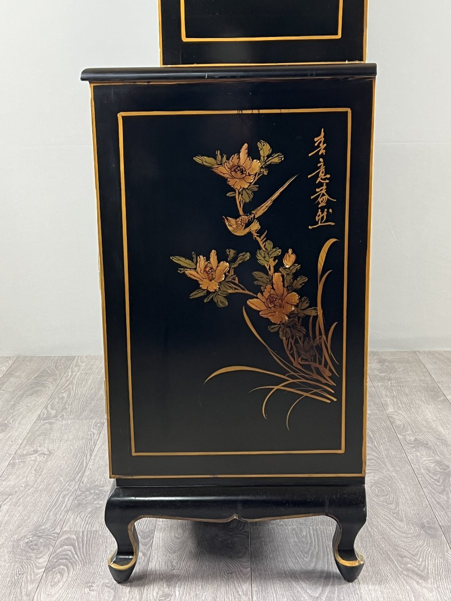 Black Lacquered Chinese Display Case With Gold Decoration, Early 20th Century-photo-7