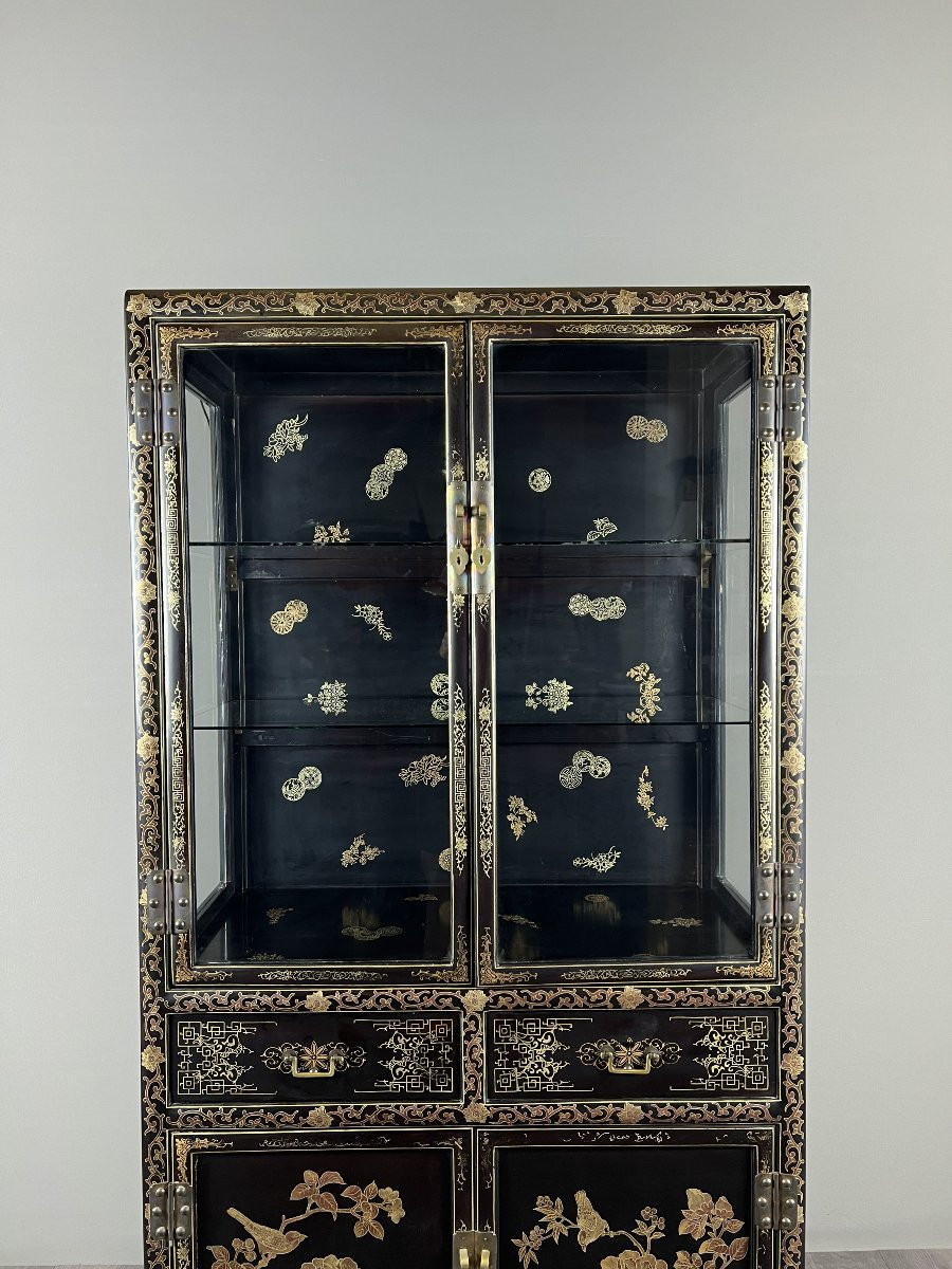 Vitrine laquée chinoise à décor doré, début XXe siècle-photo-4
