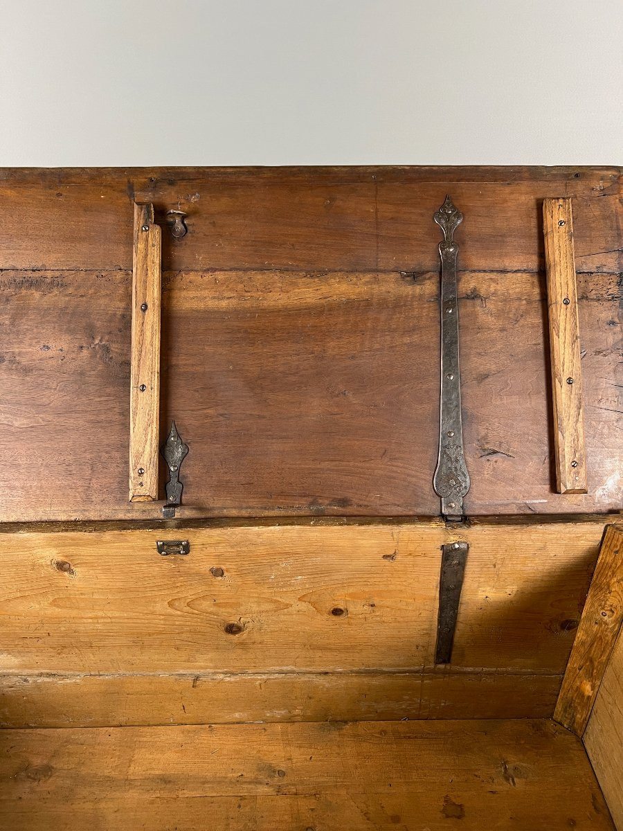 Grand coffre en bois sculpté, style Renaissance, XIXe siècle-photo-4