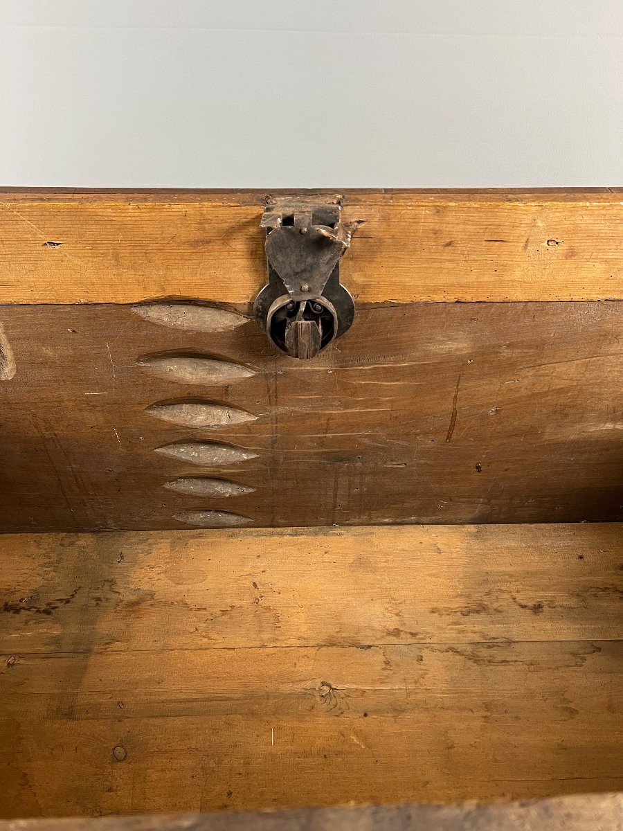 Grand coffre en bois sculpté, style Renaissance, XIXe siècle-photo-2