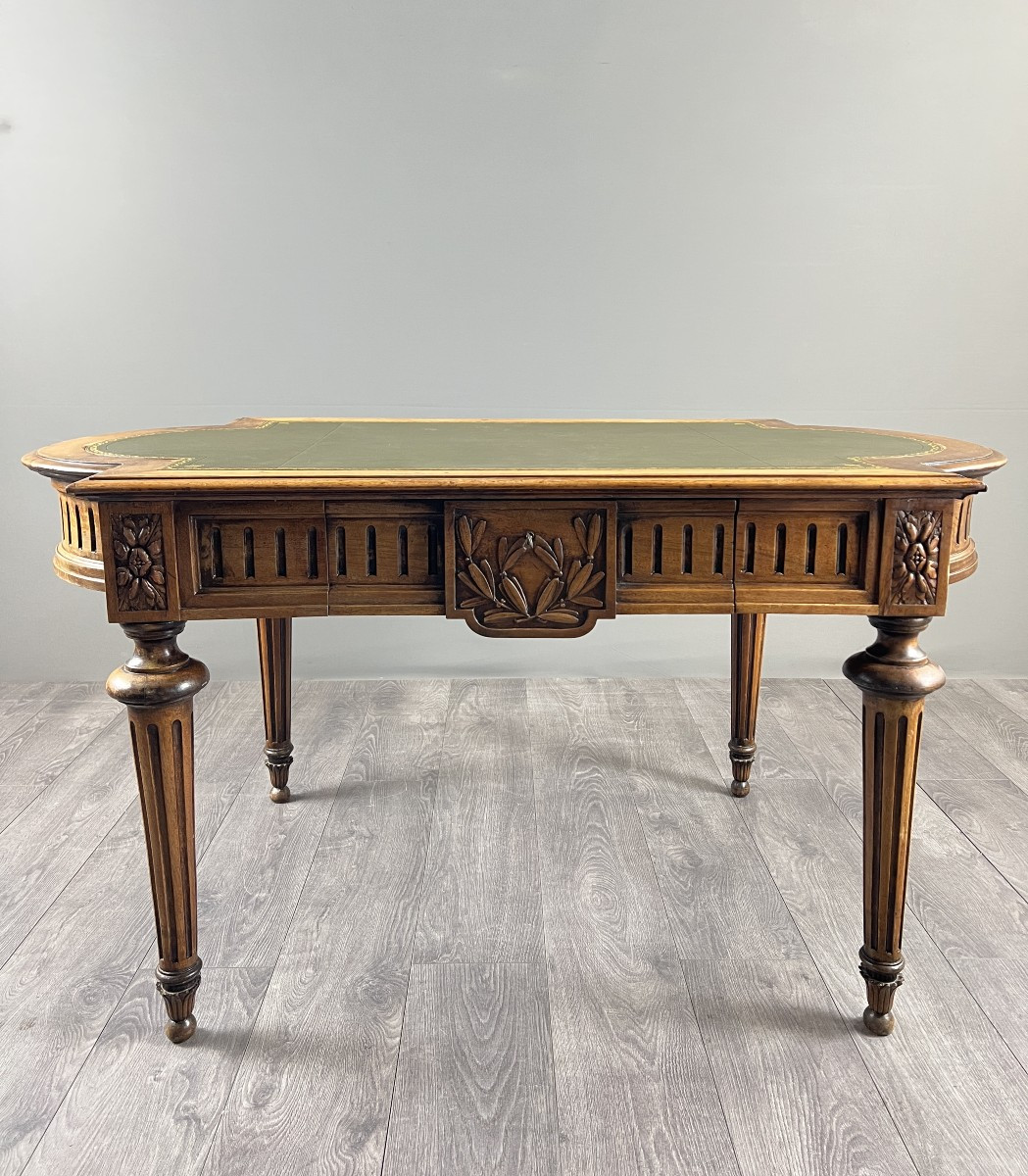 Bureau de style Louis XVI, XXe siècle