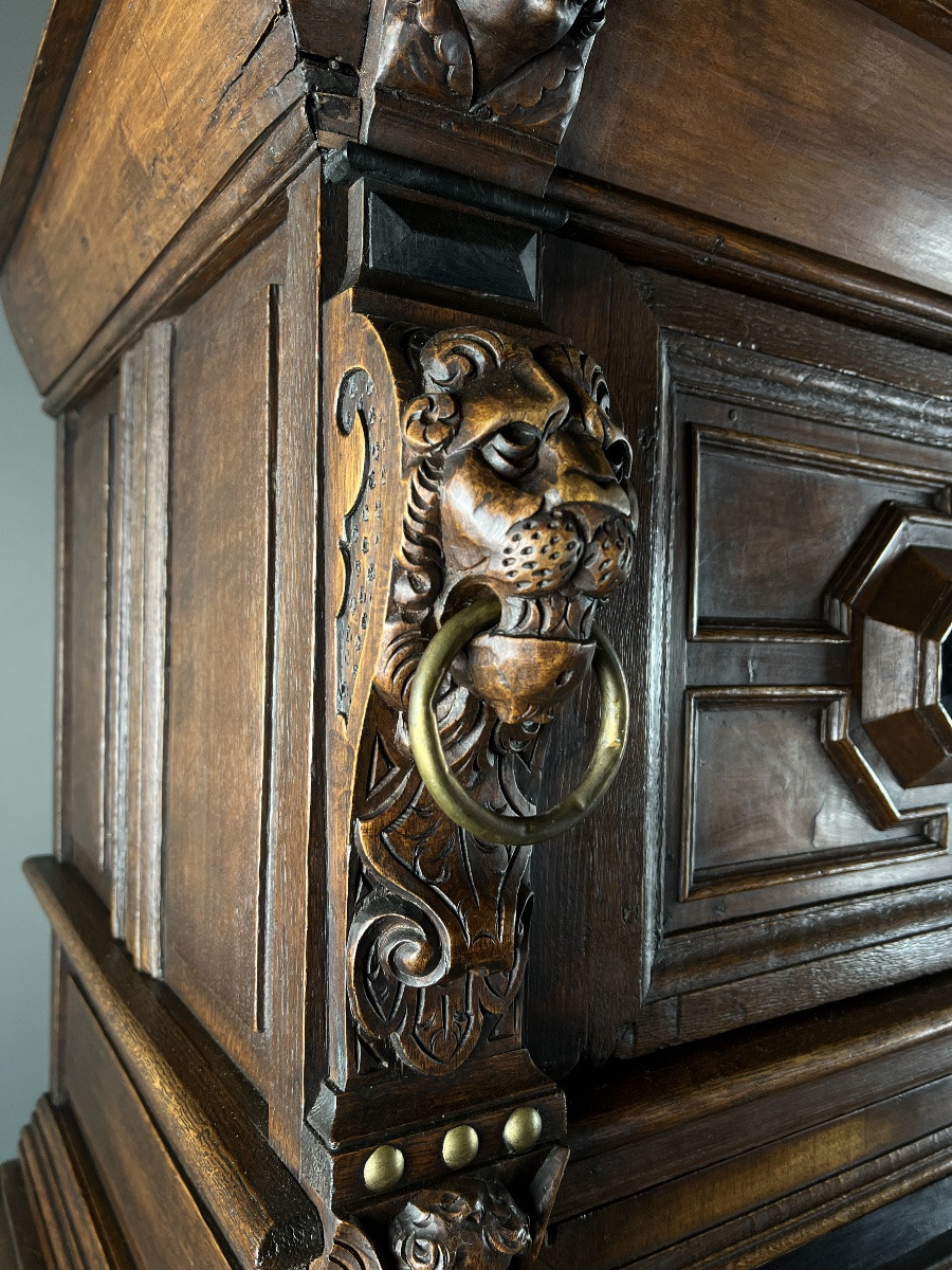 Buffet ancien en bois sculpté style Renaissance, fin XVIIIe / début XIXe siècle-photo-3