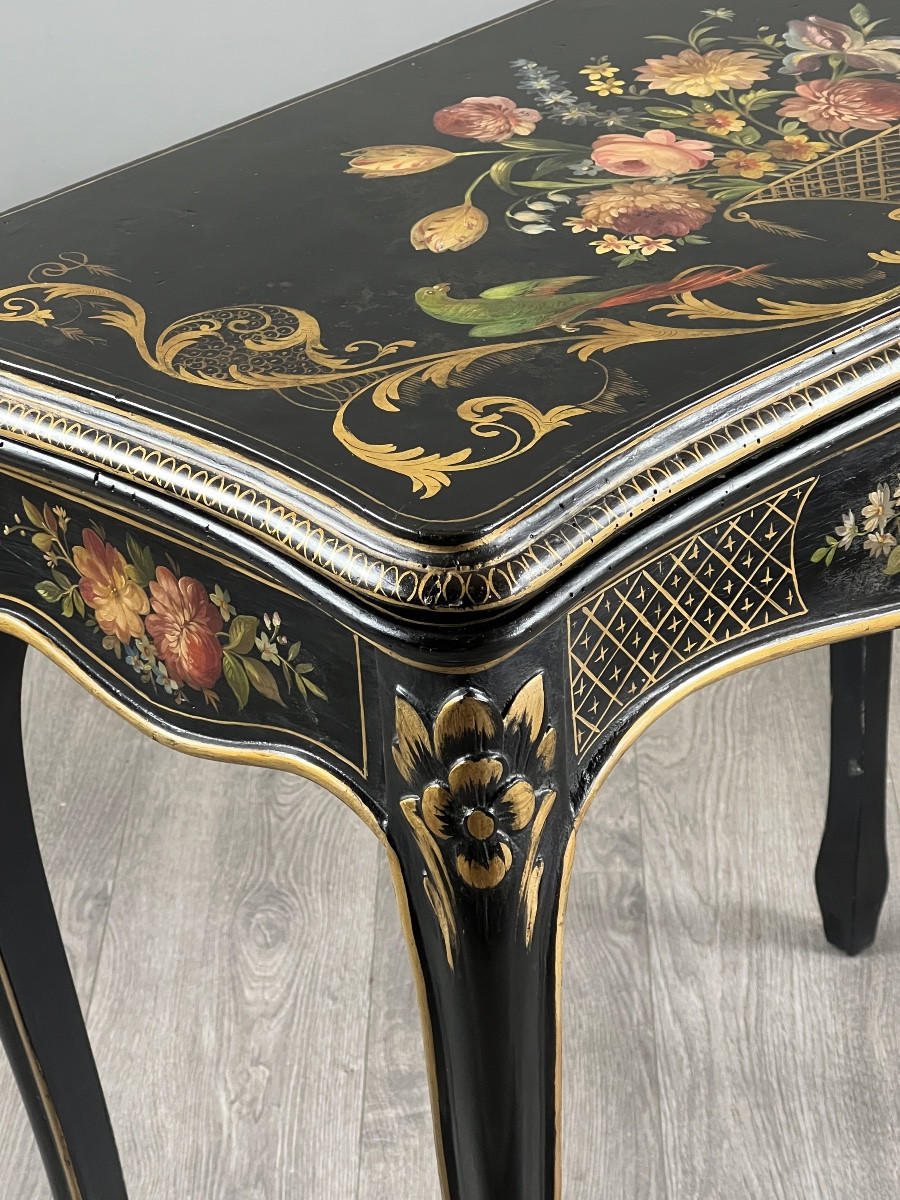 Table à jeux Napoléon III en bois laqué noir à décor peint, XIXe siècle-photo-3