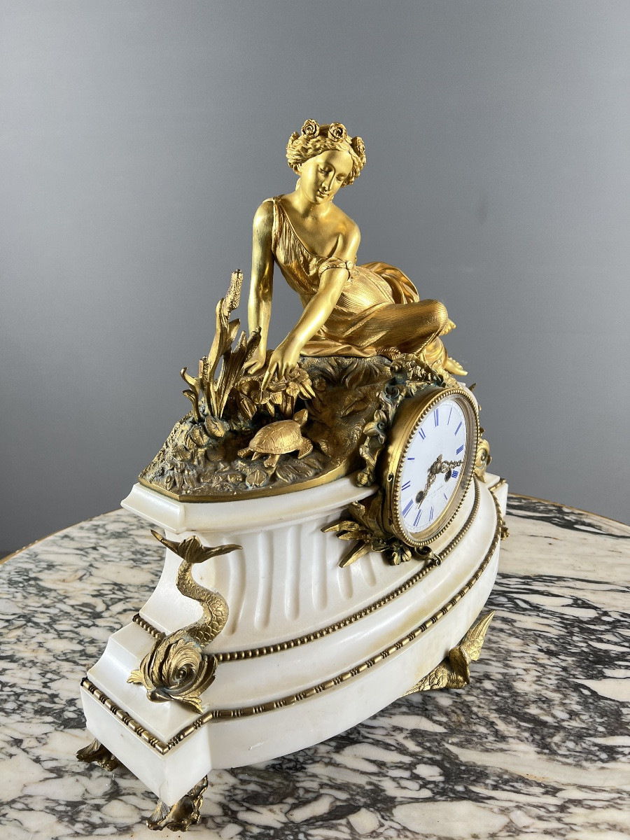 Pendule de style Louis XVI en marbre blanc et bronze doré, XIXe siècle-photo-4