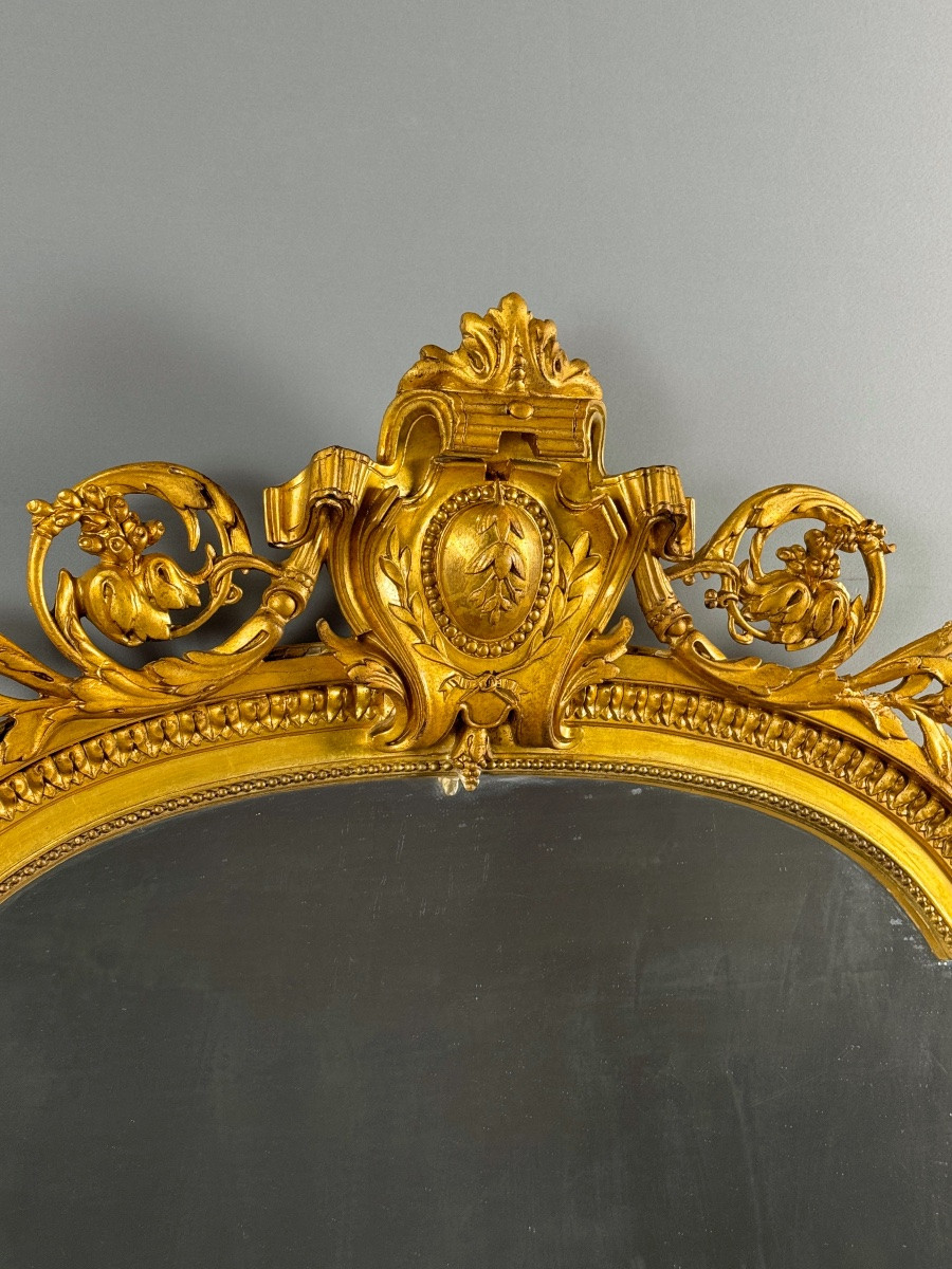 Grand miroir ancien en bois doré de style Louis XVI à fronton sculpté, XIXe siècle-photo-1