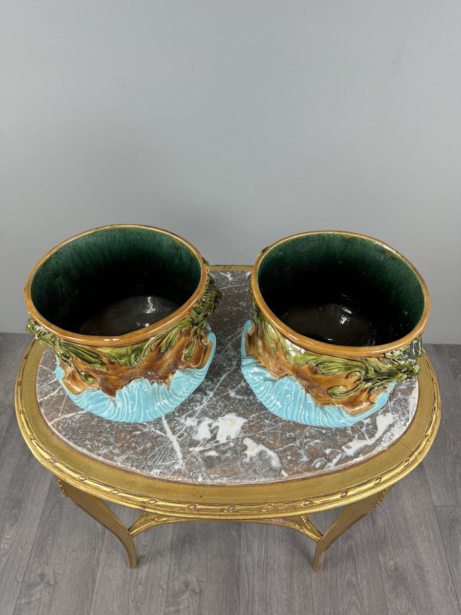 Paire de cache-pots en barbotine à décor de mascarons,  XIXe siècle-photo-1