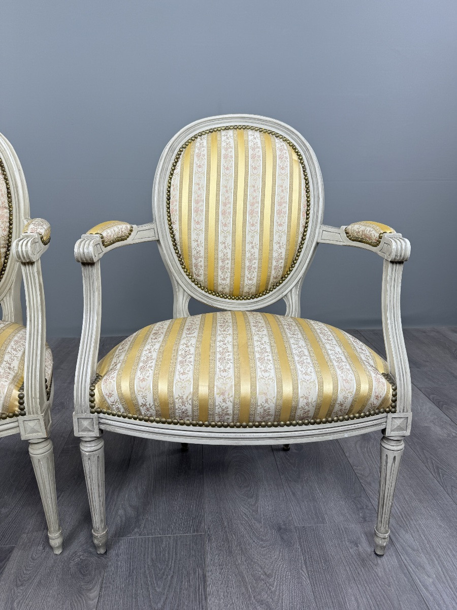 Pair Of Louis XVI Style Medallion Armchairs With Footrests, 20th Century-photo-3