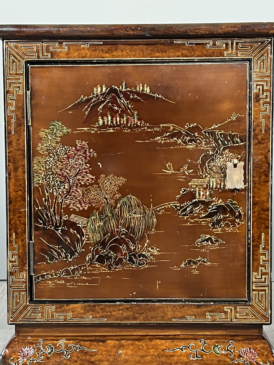 Paire De Chevets Chinois Laqués À Décor De Paysages, XXe Siècle-photo-8