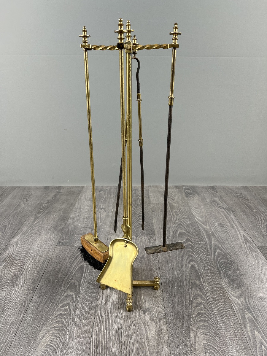 Brass Fireplace Set, Louis XVI Style, Fire Screen, Mantelpiece And Log Holder, 20th Century-photo-1