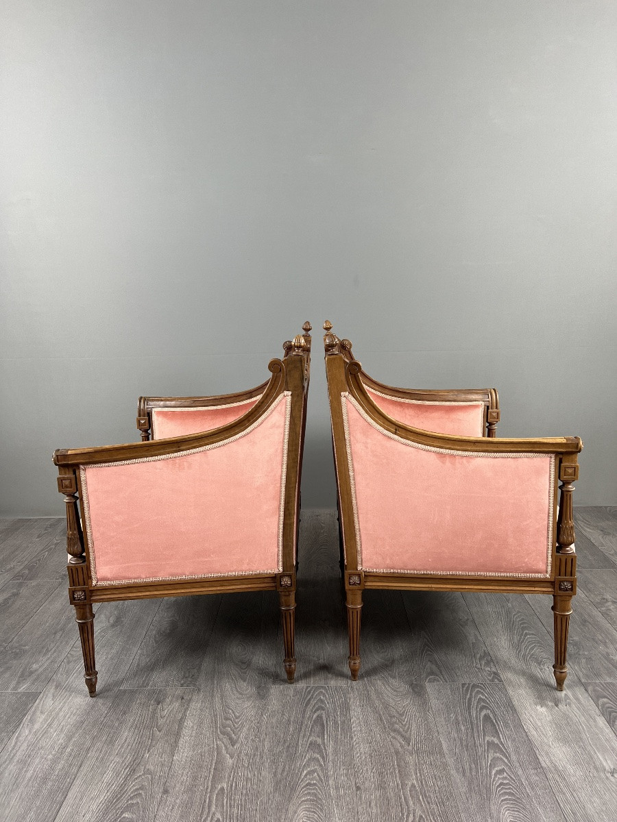 Paire de fauteuils bergères de style Louis XVI en bois sculpté, velours, XXe Siècle-photo-8