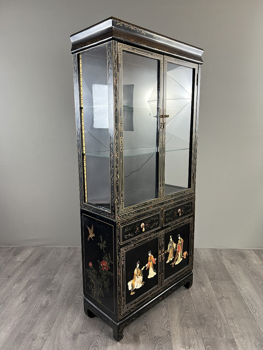 Vitrine chinoise laquée noire à décor de personnages, XXe siècle-photo-3