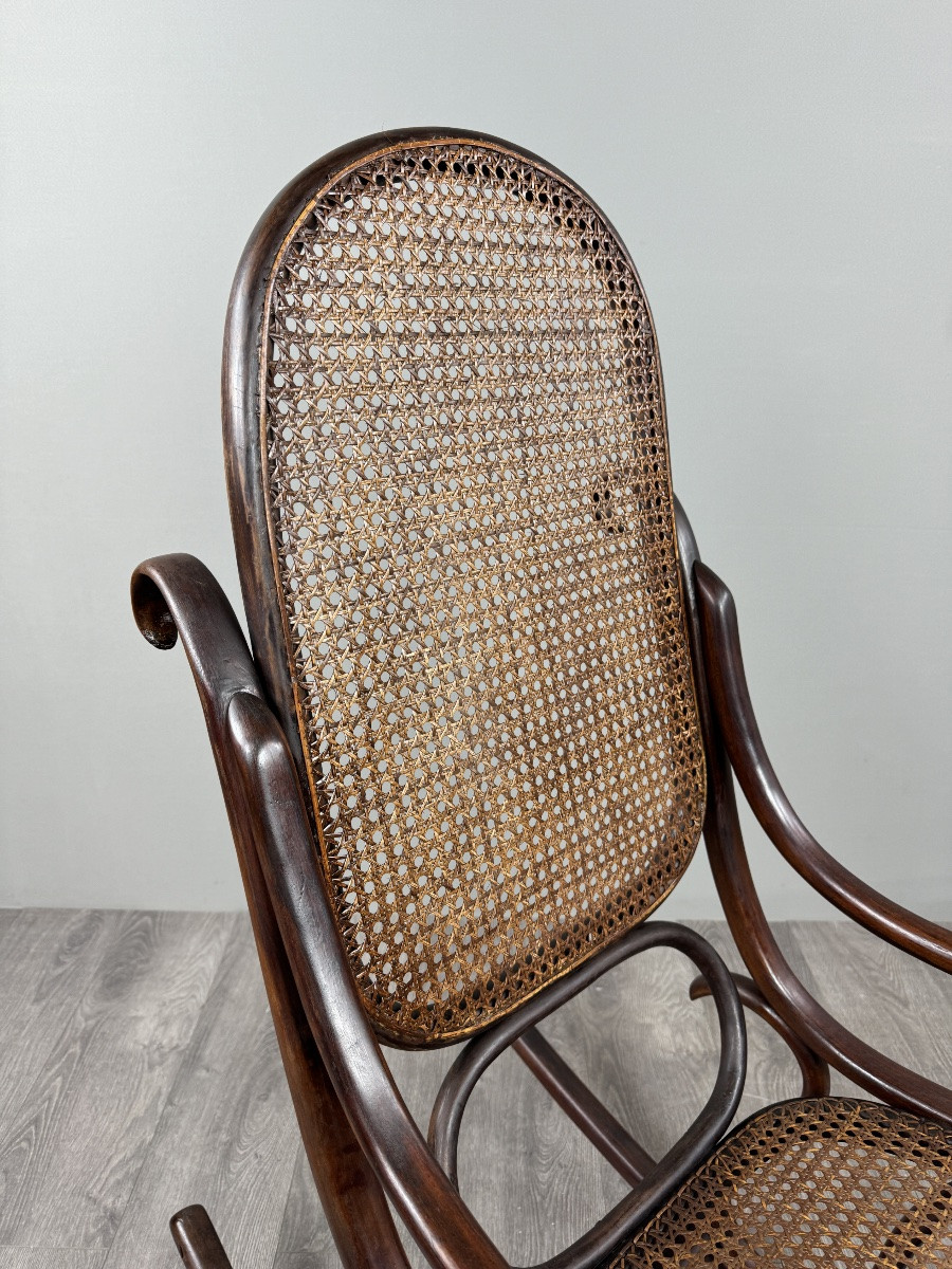 Fauteuil à bascule en bois courbé de style Thonet, XXe Siècle-photo-2