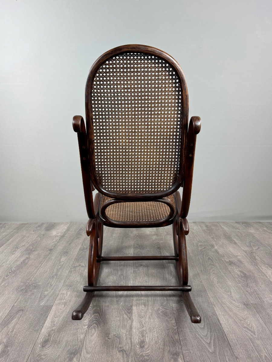Fauteuil à bascule en bois courbé de style Thonet, XXe Siècle-photo-5