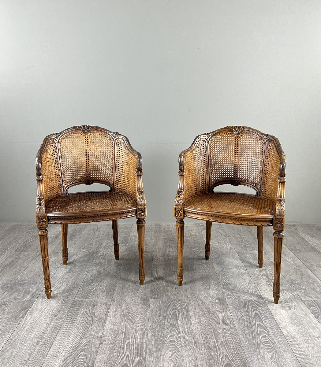 Paire de fauteuils cannés de style Louis XVI, XIXe siècle