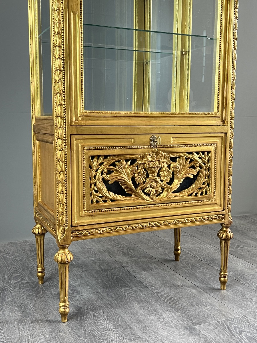 Vitrine en bois sculpté et doré, style Louis XVI, XXe Siècle-photo-3