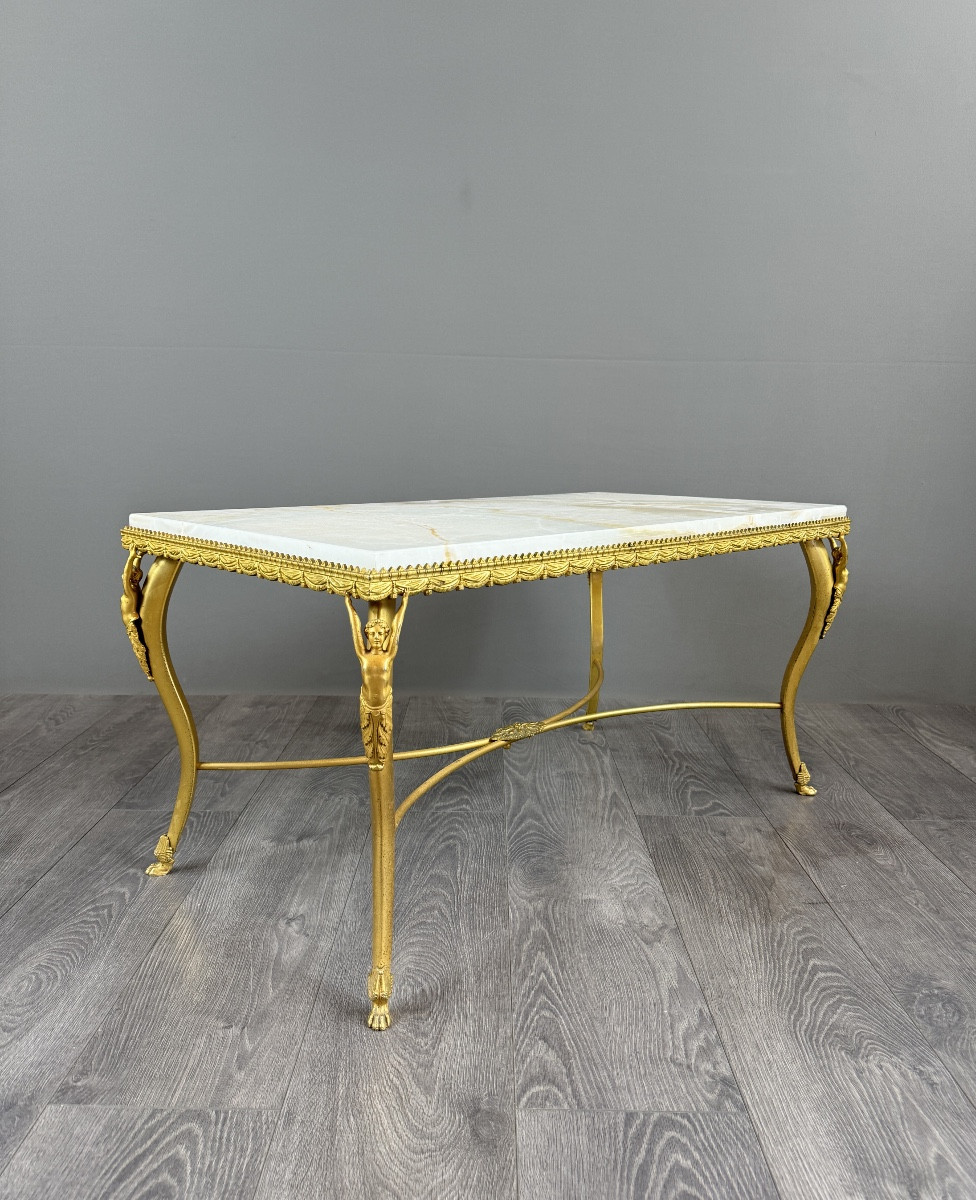 Table basse en laiton doré et marbre, travail décoratif de grande qualité, XXe siècle
