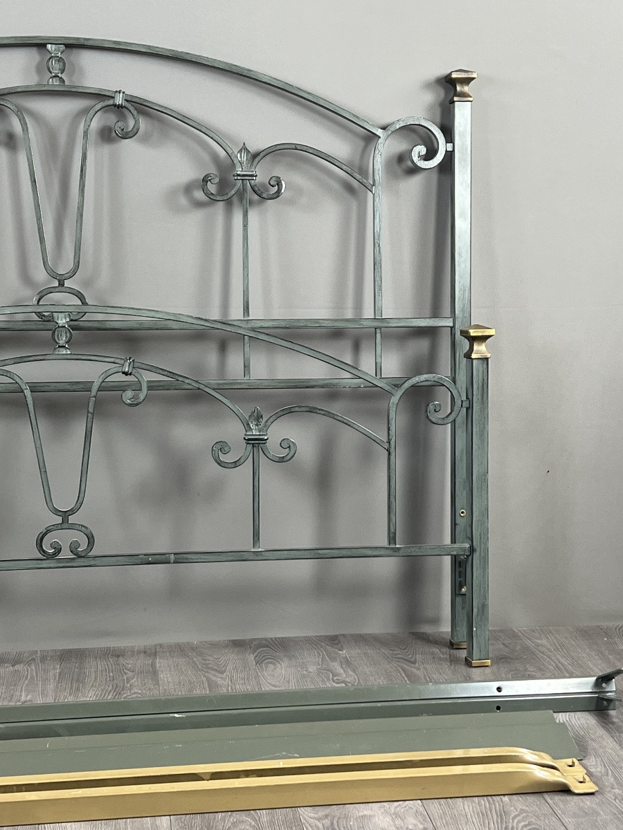 Lacquered Metal Bed, 20th Century-photo-1