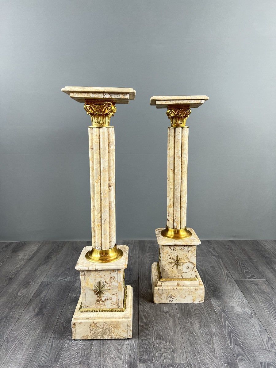 Paire de colonnes sellettes en marbre et laiton,  XXe siècle-photo-4