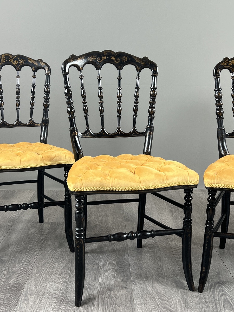 Suite de quatre chaises Napoléon III en bois noirci, XIXe Siècle-photo-2
