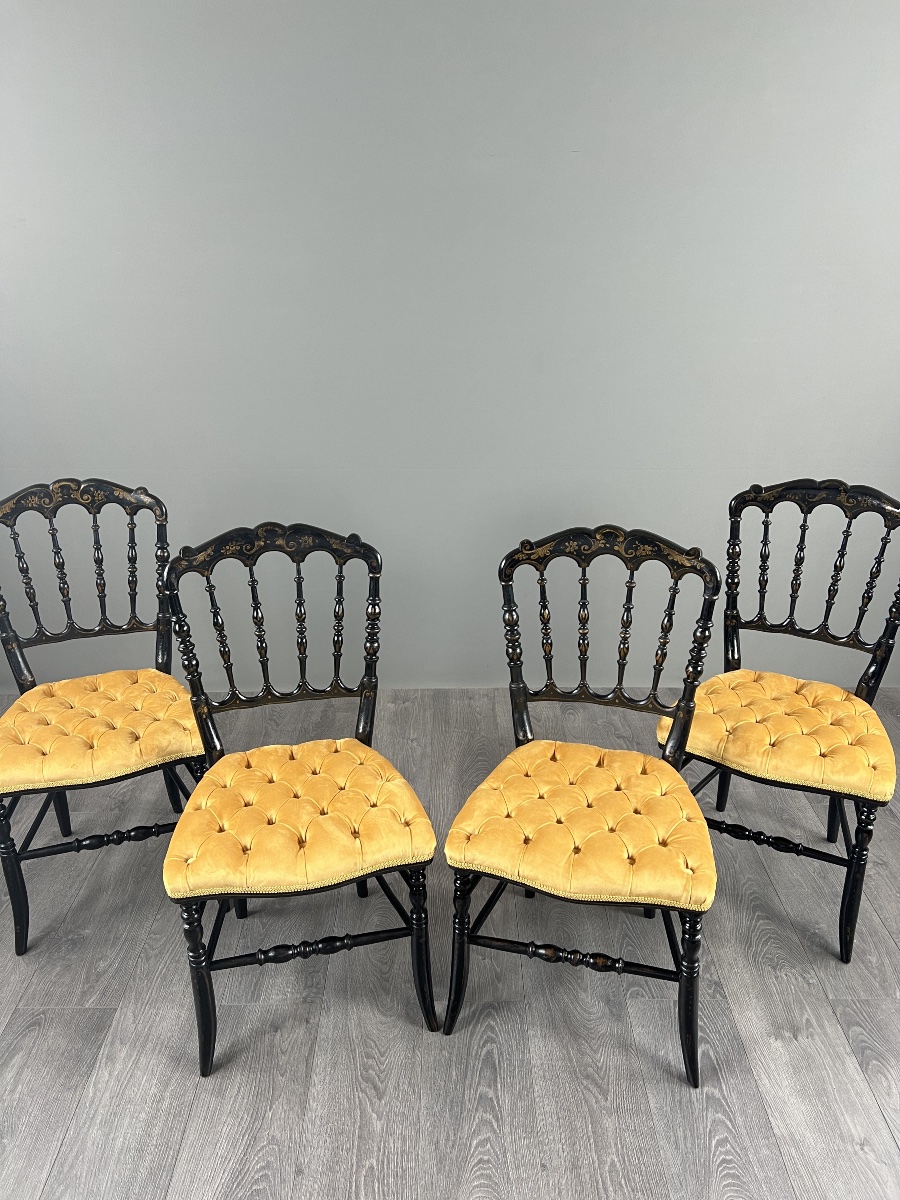 Suite de quatre chaises Napoléon III en bois noirci, XIXe Siècle-photo-5