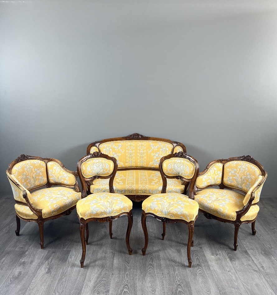 Louis XV Style Salon In Carved Wood, 19th Century