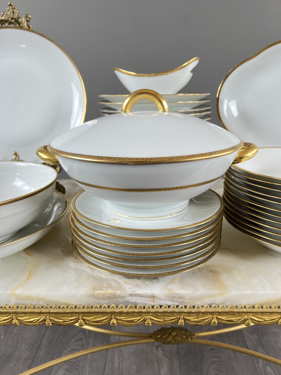 Service de table 45 pièces en porcelaine de Limoges, XXe Siècle-photo-7