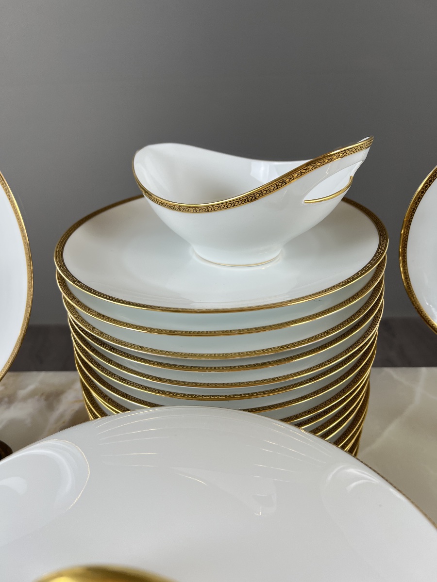 Service de table 45 pièces en porcelaine de Limoges, XXe Siècle-photo-8
