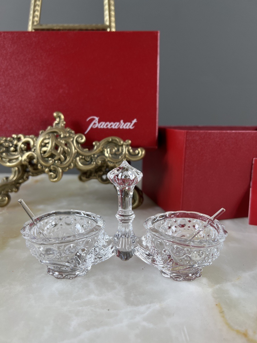 Salière double en cristal de Baccarat, modèle à décor taillé, XXe Siècle
