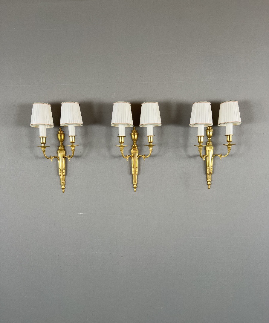 Set Of Three Louis XVI-style Wall Sconces In Gilded Bronze, 20th Century-photo-2