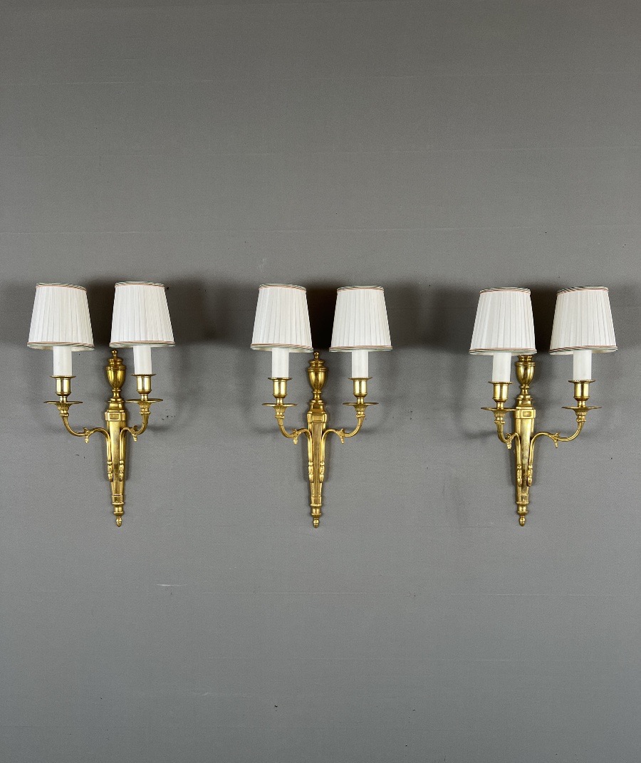 Set Of Three Louis XVI-style Wall Sconces In Gilded Bronze, 20th Century