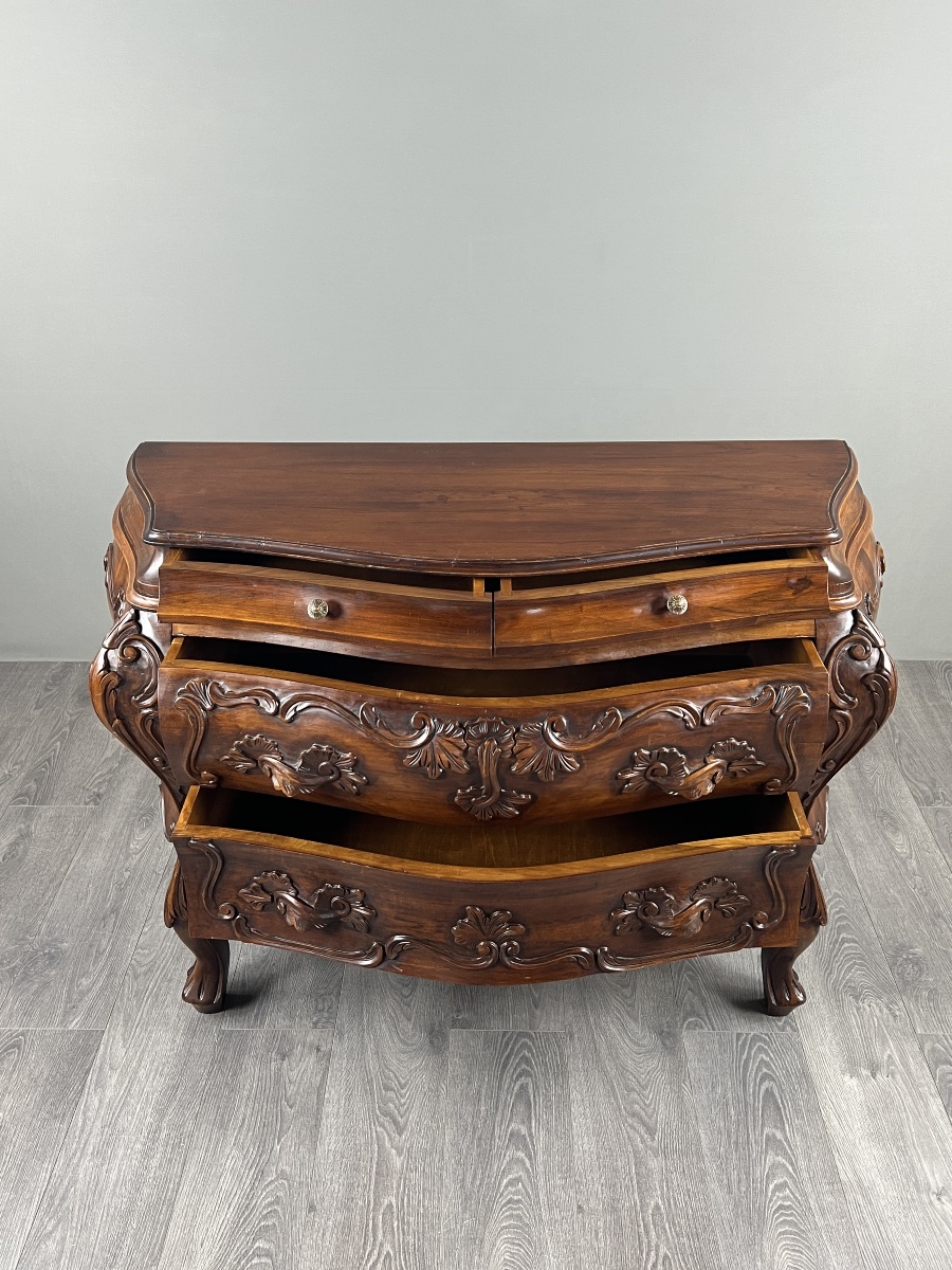Commode galbée de style Louis XV en bois sculpté, XIXe Siècle-photo-4