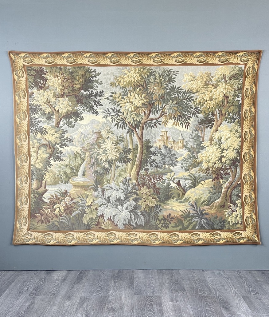 Tapisserie décorative dans le goût d’Aubusson,  XXe Siècle