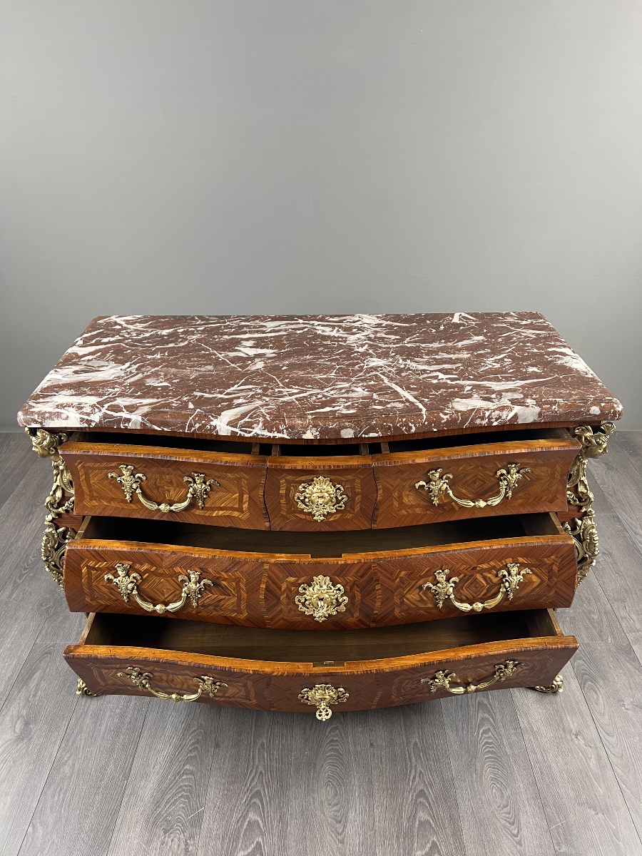 Commode de style Louis XV en marqueterie, bronzes dorés et marbre rouge, XIXe Siècle-photo-2