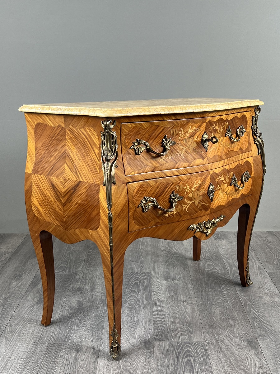 Commode galbée de style Louis XV en marqueterie, XXe Siècle-photo-3
