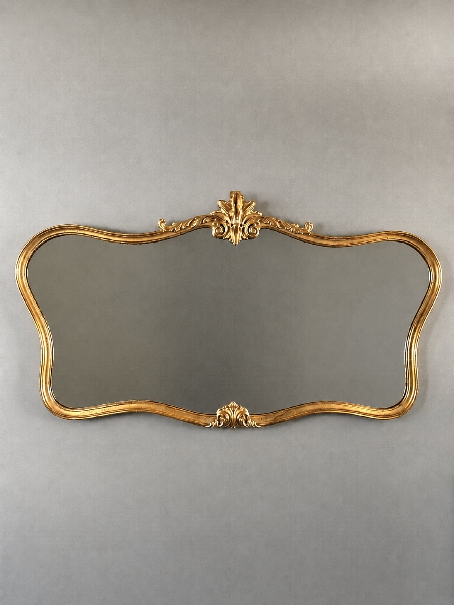 Miroir mural de style Louis XV, XXe siècle