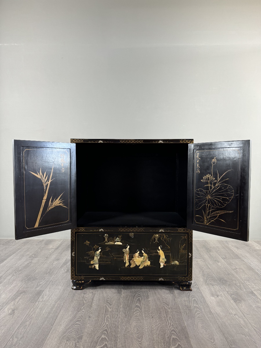 Chinese Cabinet In Black Lacquer With Hand-painted Decoration, 20th Century-photo-3