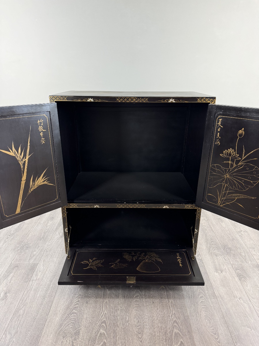 Chinese Cabinet In Black Lacquer With Hand-painted Decoration, 20th Century-photo-4