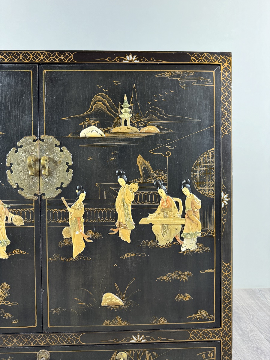 Chinese Cabinet In Black Lacquer With Hand-painted Decoration, 20th Century-photo-1