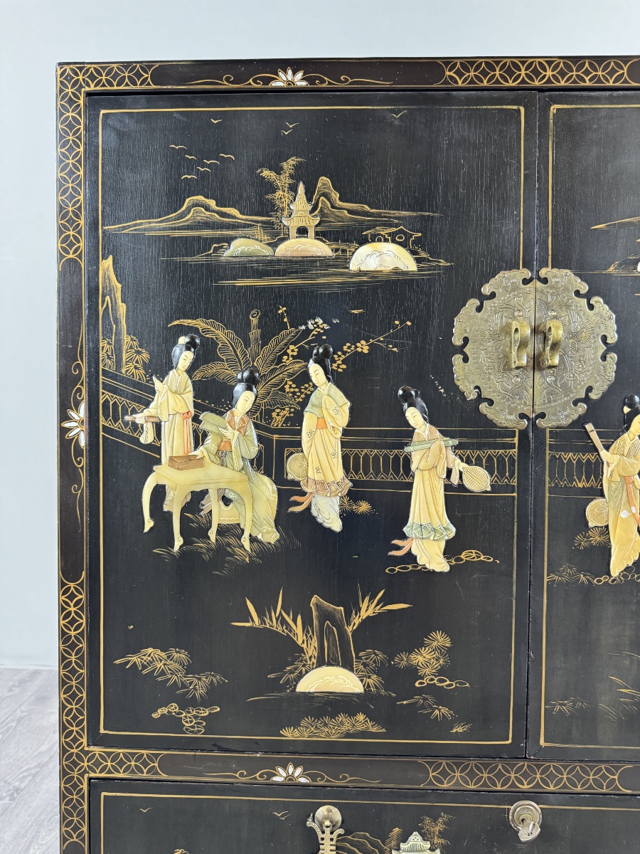 Chinese Cabinet In Black Lacquer With Hand-painted Decoration, 20th Century-photo-2