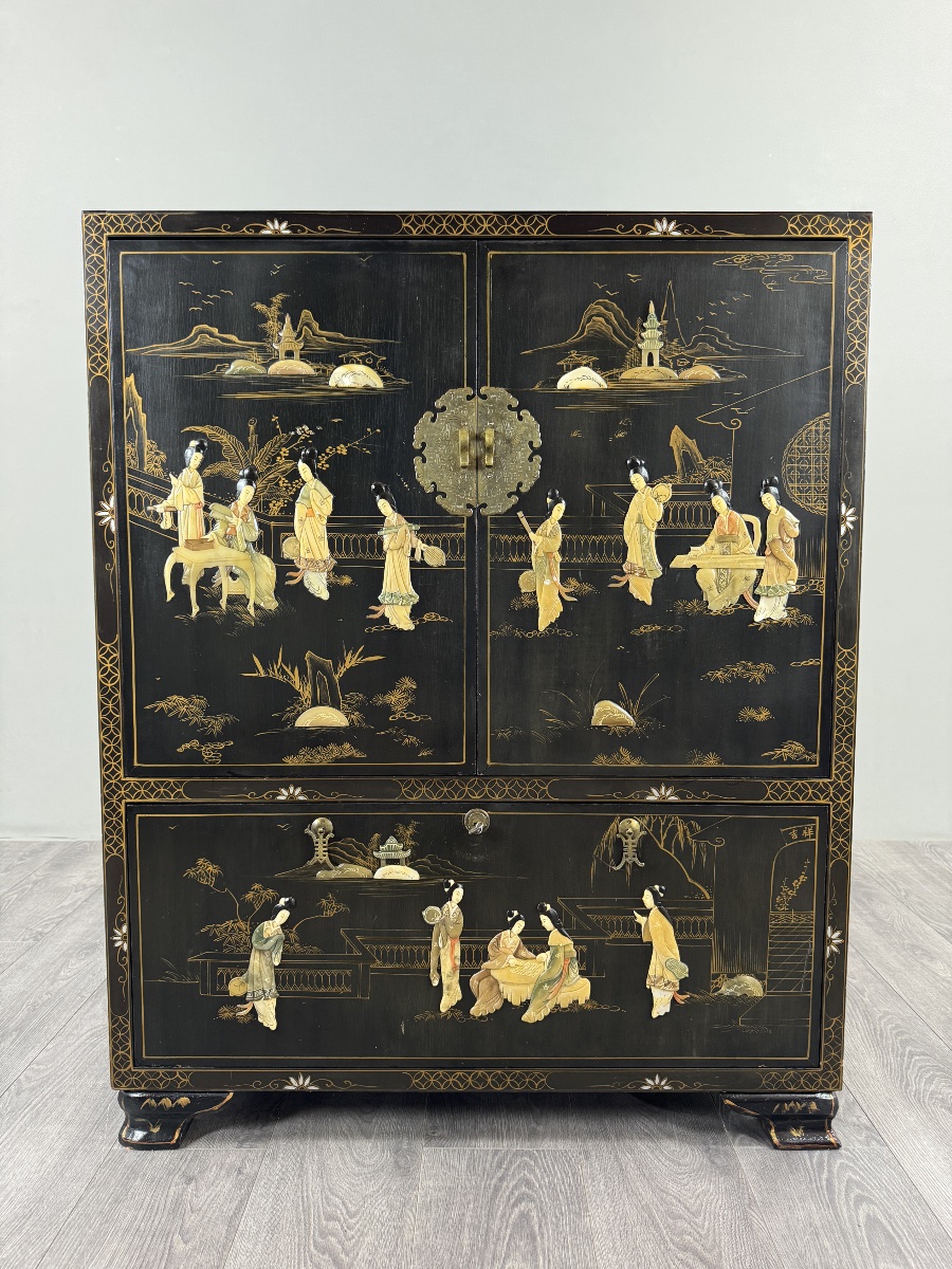 Chinese Cabinet In Black Lacquer With Hand-painted Decoration, 20th Century-photo-3