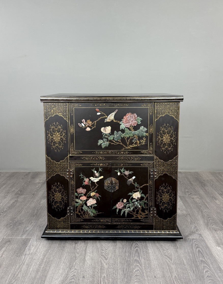 Meuble bar, style Chinoiserie, XXe Siècle