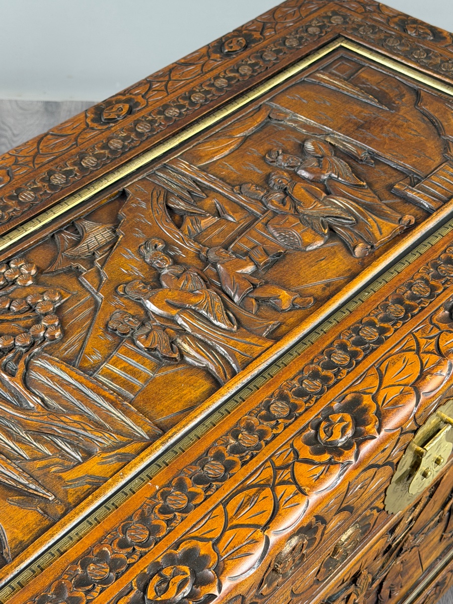 Asian Carved Wooden Chest, 20th Century-photo-3