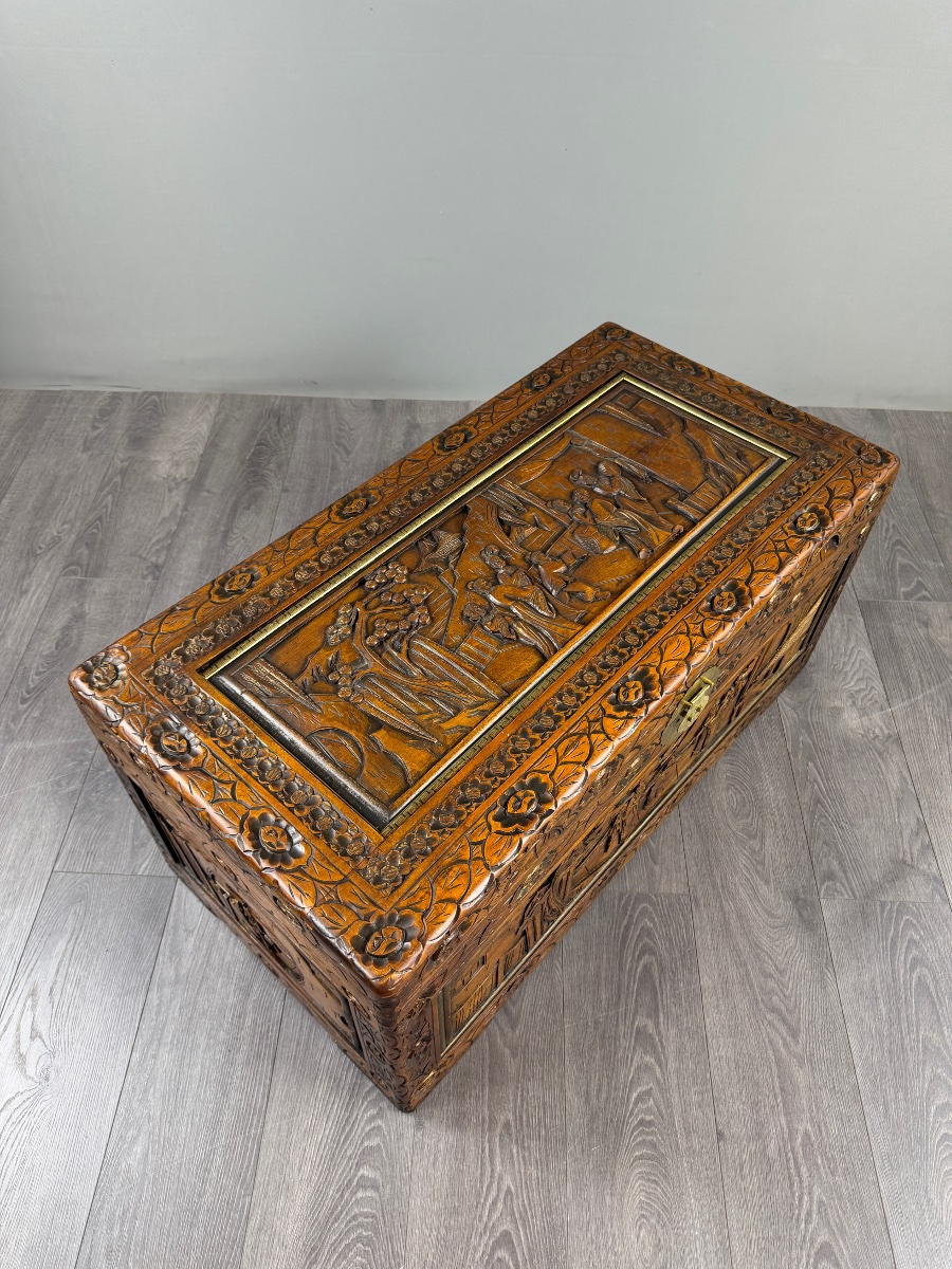 Asian Carved Wooden Chest, 20th Century-photo-7