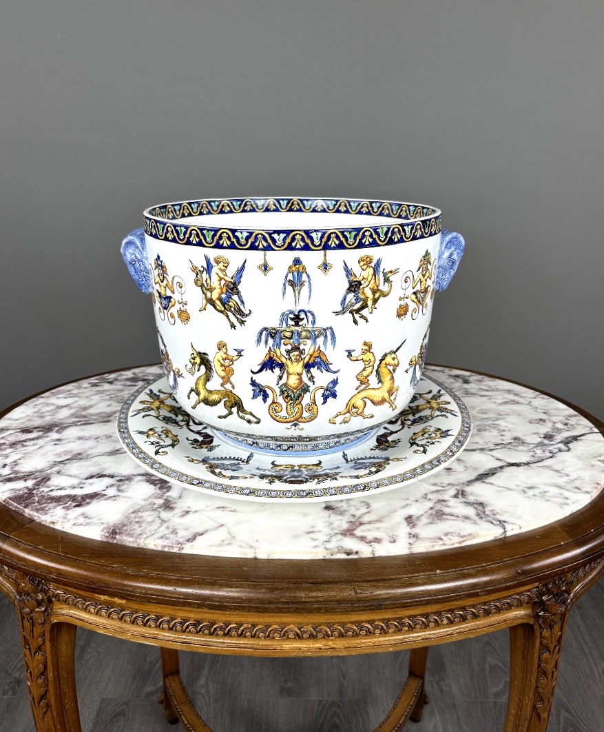 Cache-pot et son présentoir Gien, Collection Renaissance, XXe Siècle