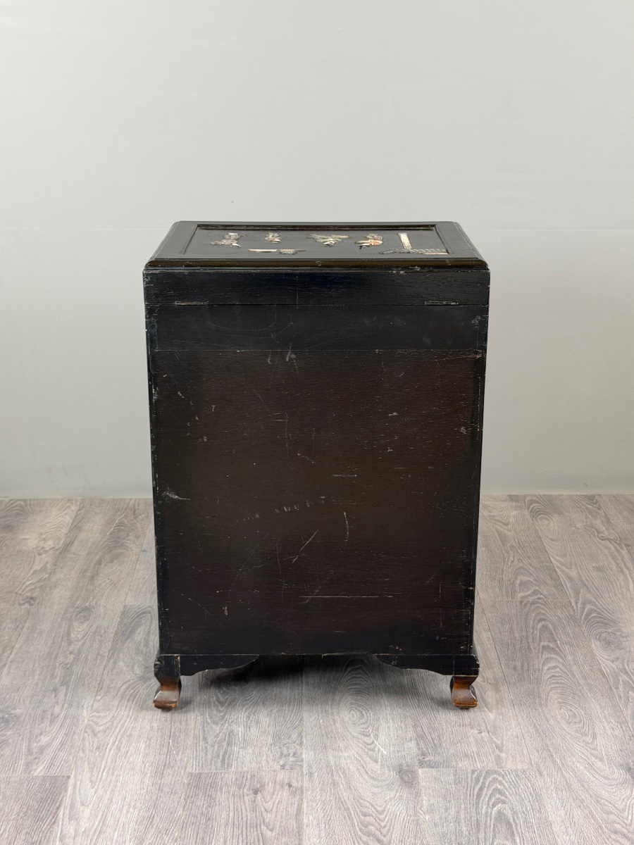 Cabinet chinois en laque noire, XIXe siècle-photo-8